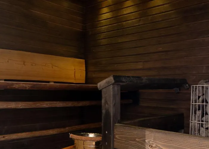 Levin Roelli 1, Ski-in Ski-out * 레비